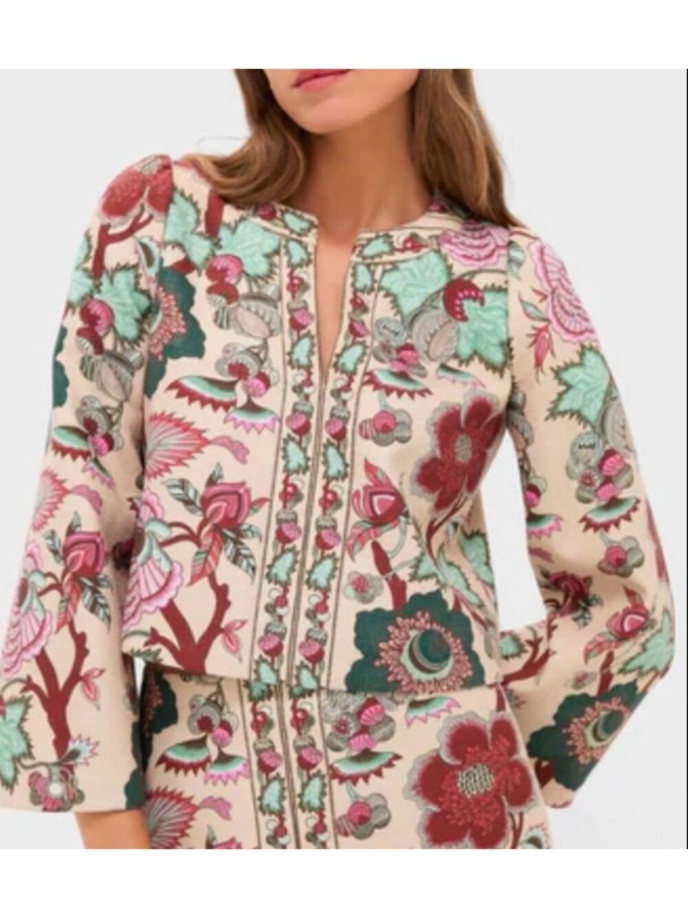 Tuckernuck Garden Scrollwork V-Neck Maxine Top Blouse Jacquard Medium